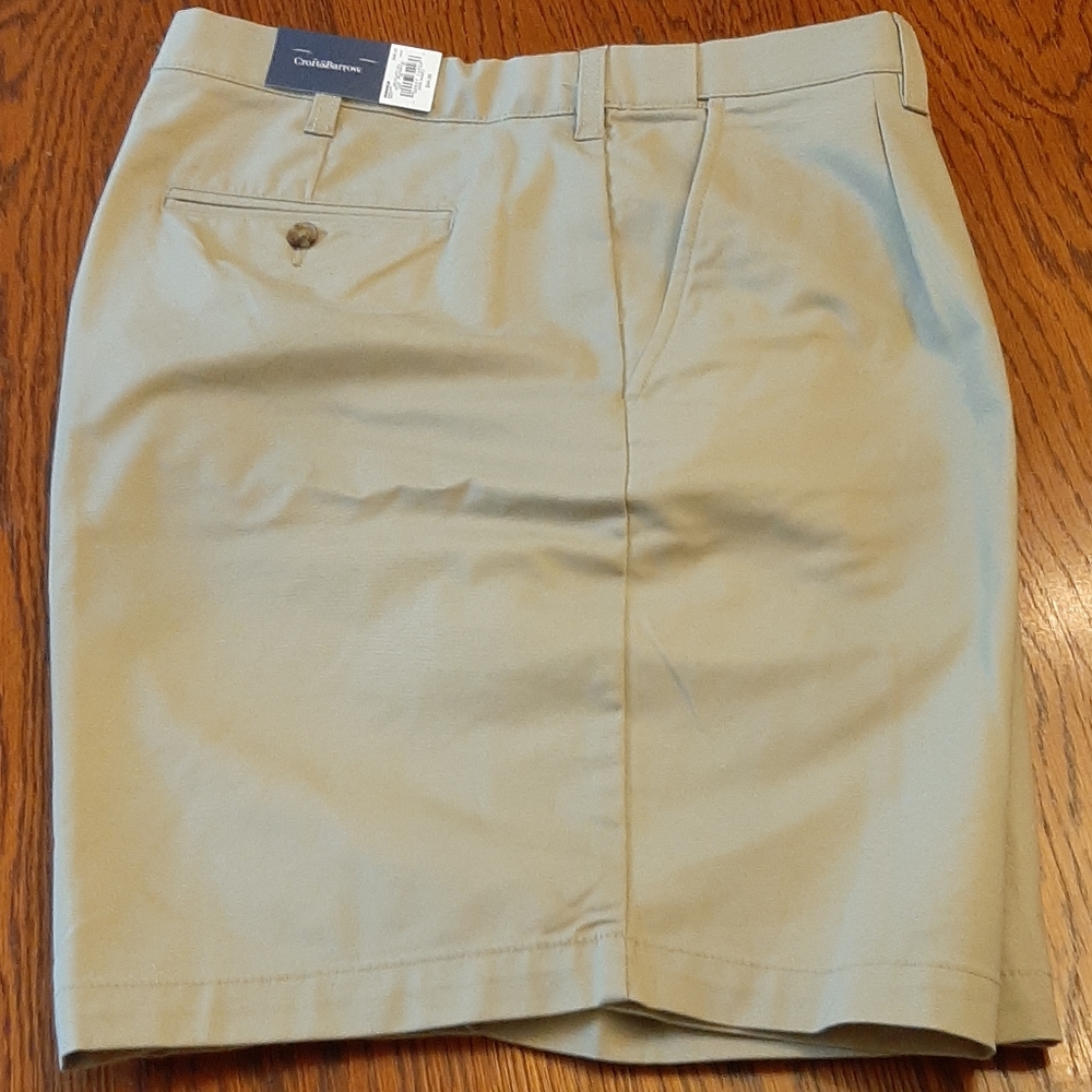 NWT Mens Croft&Barrow Khaki shorts.